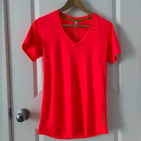 Under Armour Heat Gear Short Sleeve Shirt - Sz S - Picture 1 of 11